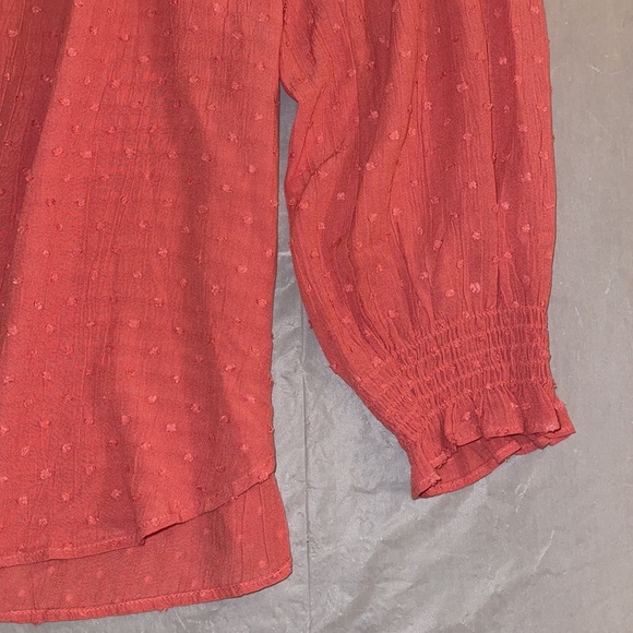 LOFT Insert Dotted Crepe Balloon Sleeve Top Blouse - Picture 4 of 10